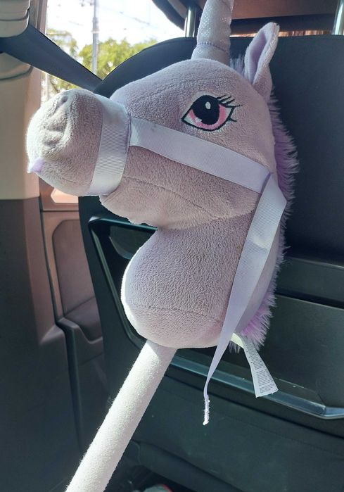 Brinquedo de criança. Cabeça de cavalinho em pêlo, para cavalvar.