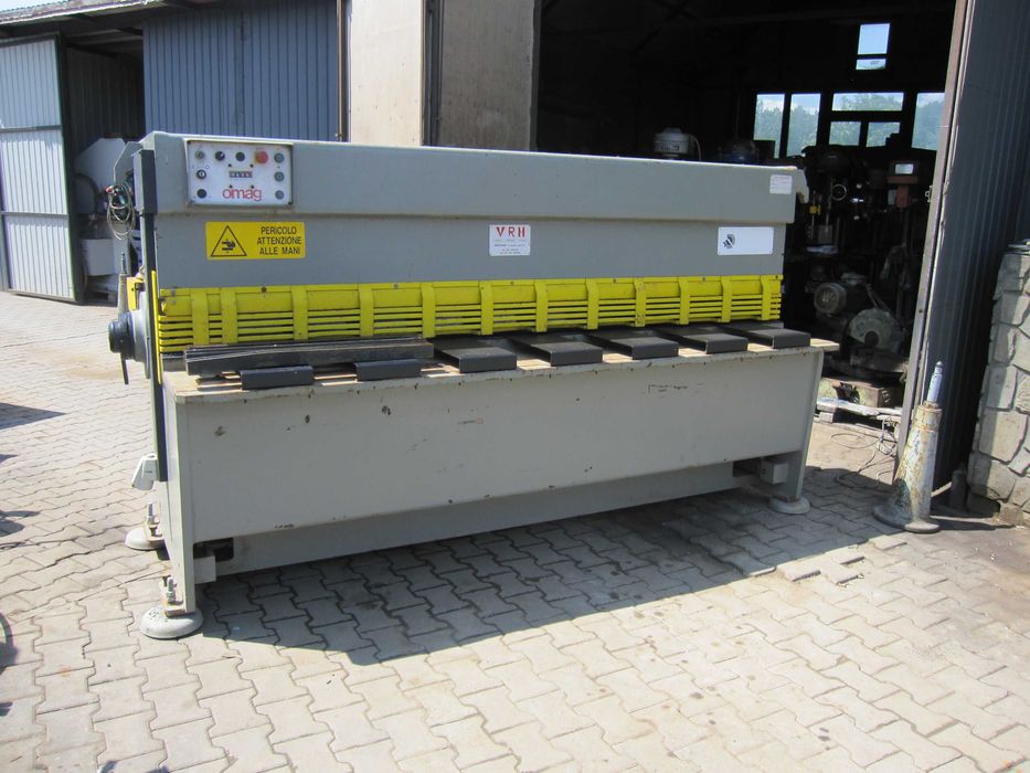 Gilotyna do blachy hydrauliczna 250x5