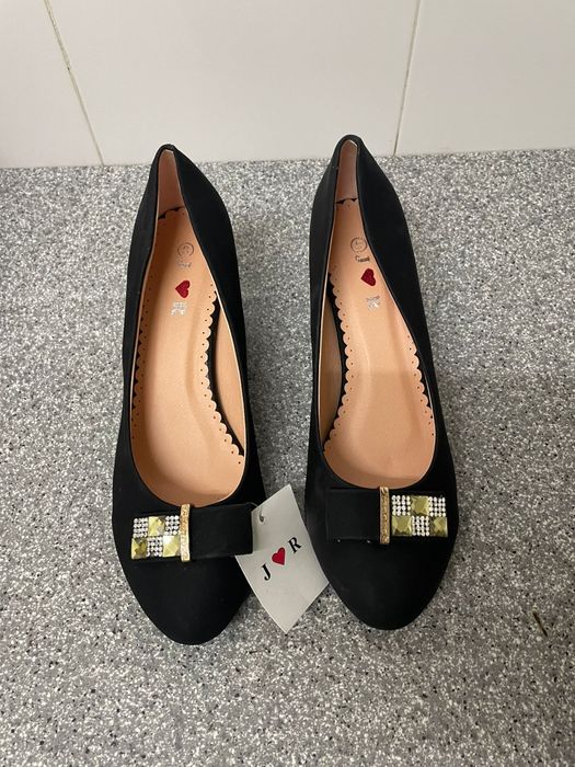 Sapatos Novos Femininos vários tamanhos