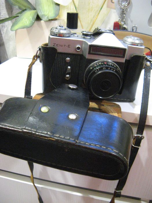 ФотоаппаратZenit-E зеркальный
