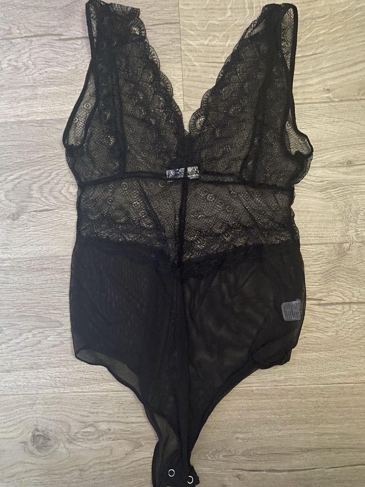 Body koronkowe Pierre Cardin