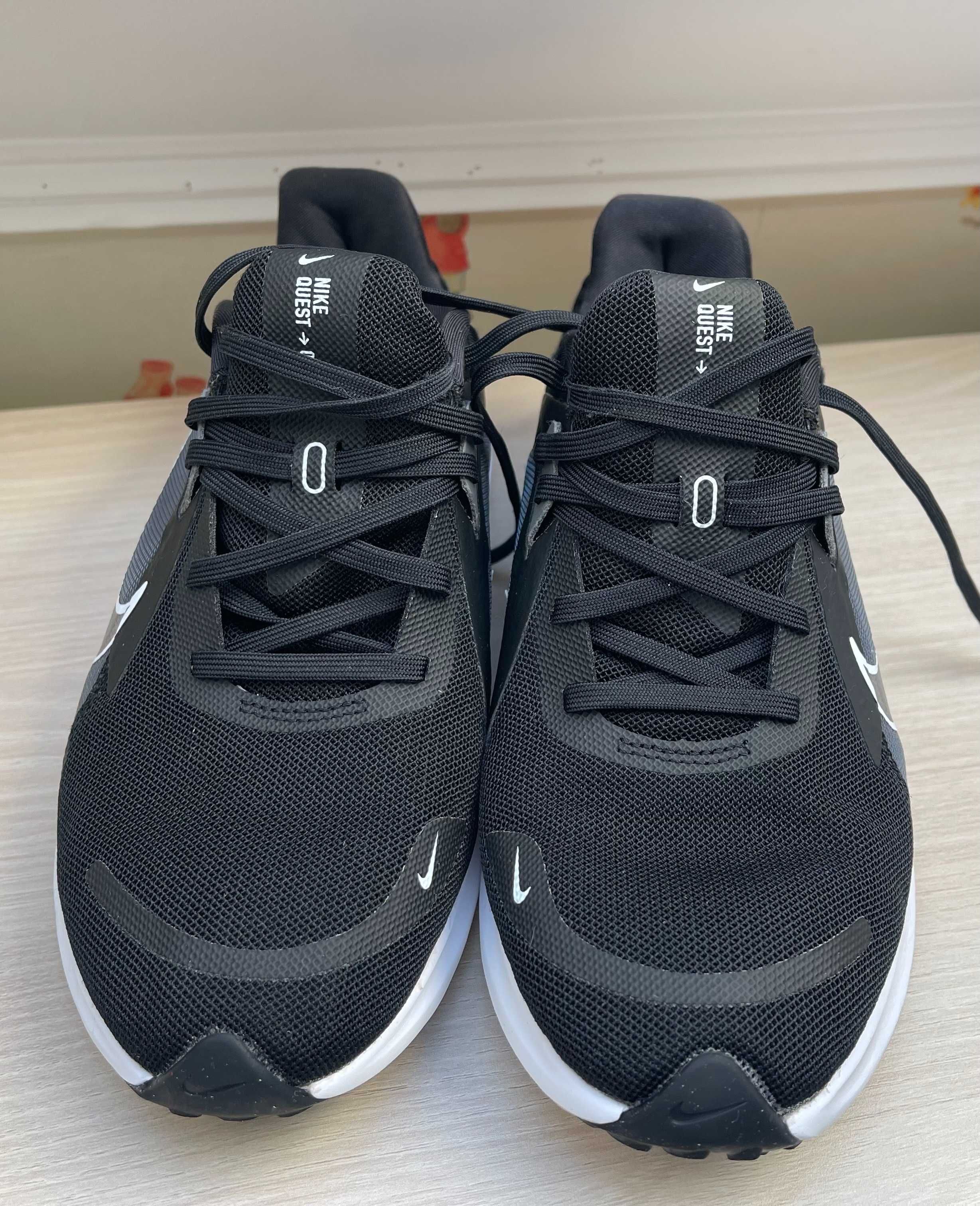 Кросівки жіночі Nike