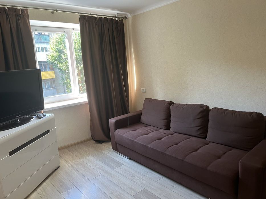 Подобово 2кімн квартира біля Порт Сіті.