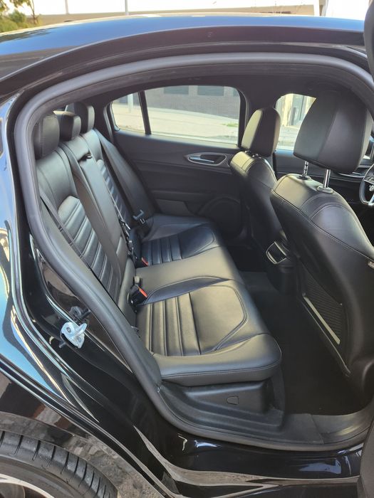 Alfa Romeo Giulia Q4 motor 2.2 210cv ano 2020 apenas 80.000 km naciona