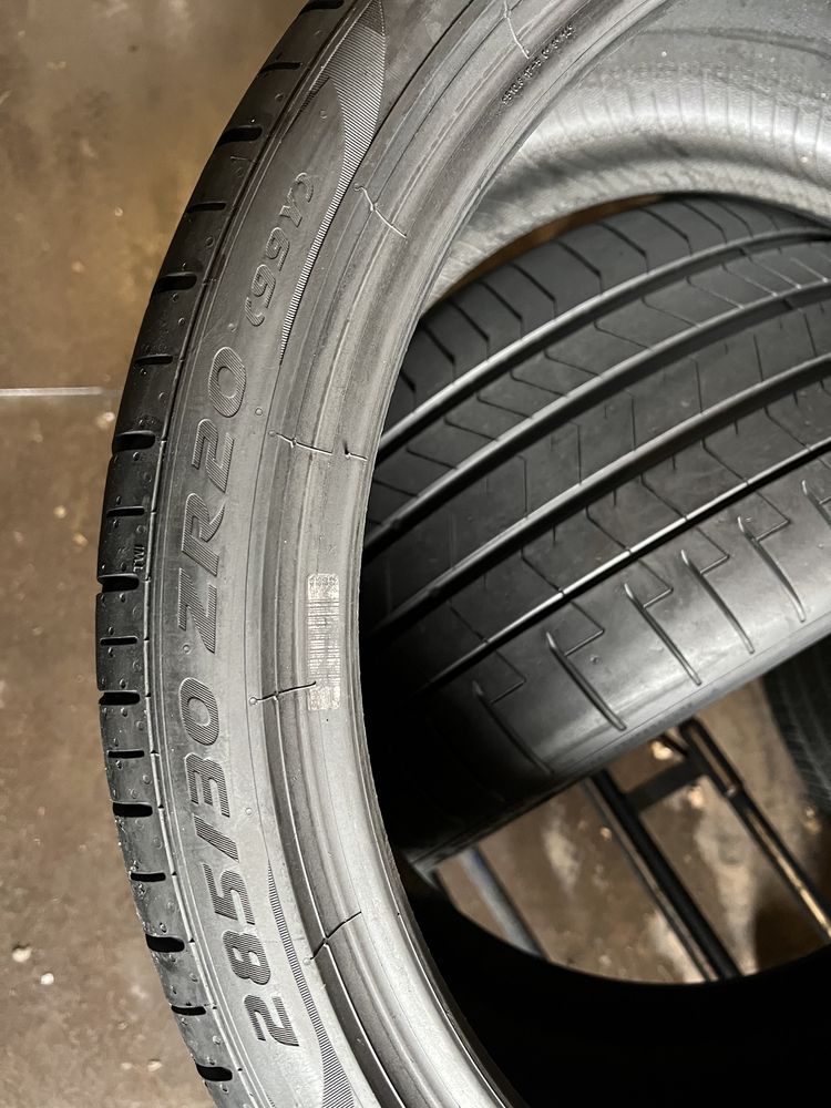 285/30/20+265/30/20 R20 Pirelli PZero PZ4 4шт новые