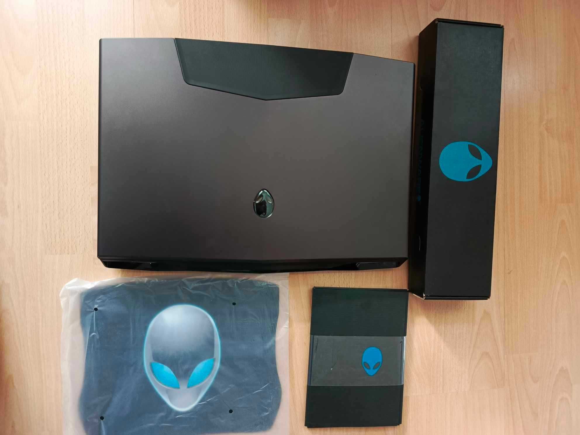 Dell Alienware M18 XR2