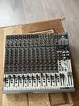 Мікшерний пульт behringer xenyx2222fx