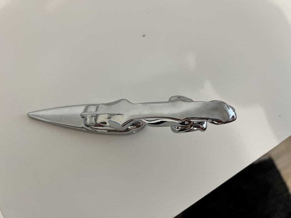 Simbolo Jaguar em inox maciço