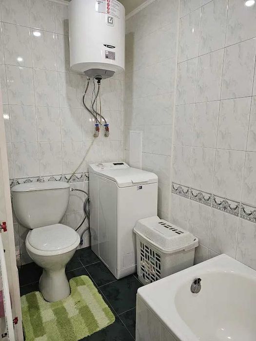 Продам просторную 2-к квартиру Донецкое шоссе Левобережный Караван