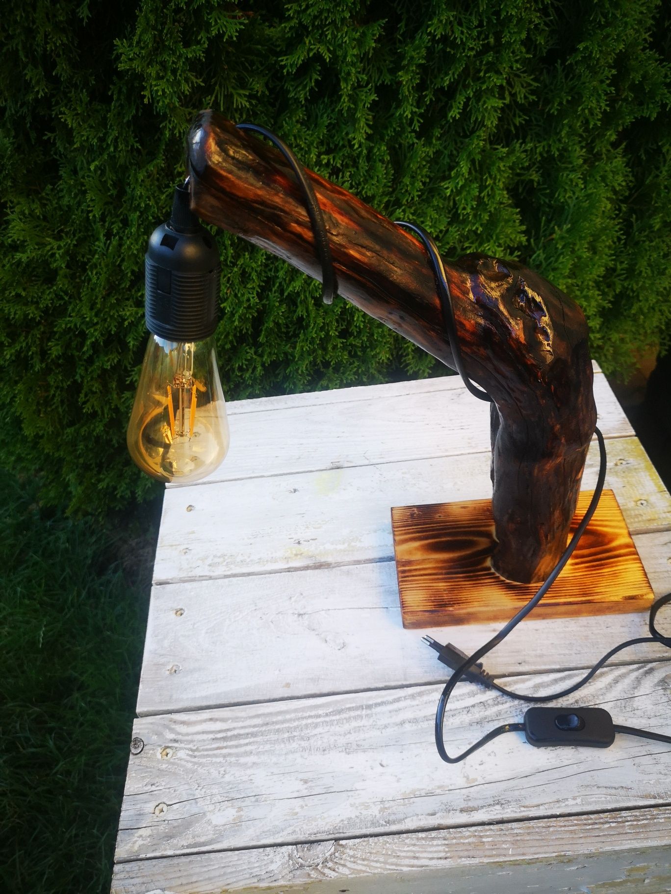 Lampka nocna Handmade ozdobna żarówka prawdziwe drewno