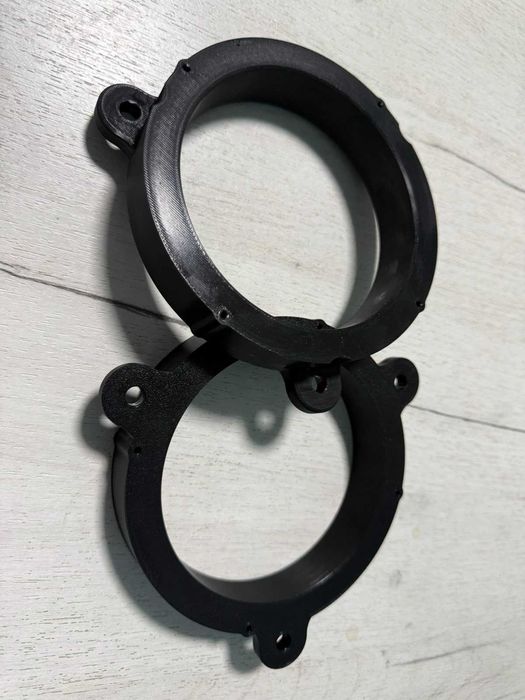 Подіуми Renault Megane, Logan, Sanddero під динамік 130мм (5.1)