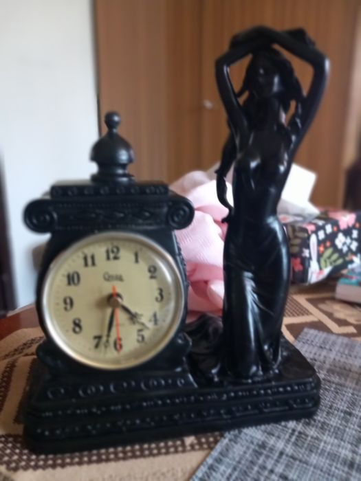 Zegar kominkowy w stylu retro