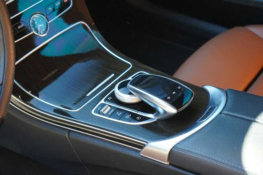 Mercedes-Benz C-Class C 300 Coupe 4MATIC      2020