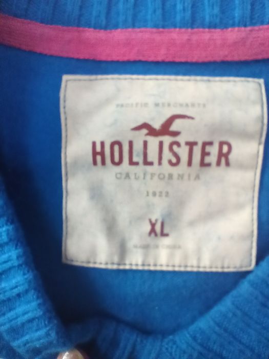Sweter męski niebieski dekolt w serek, Hollister XL