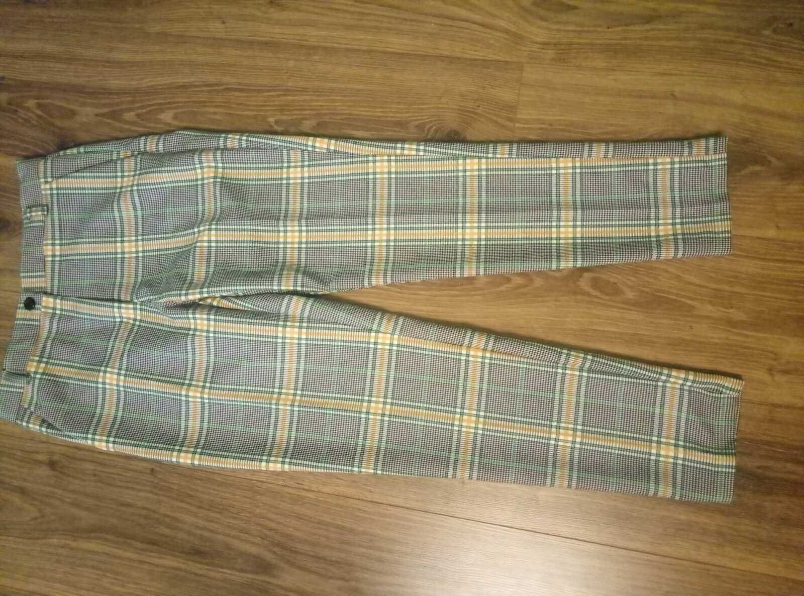 Класичні укорочені штани в клітку