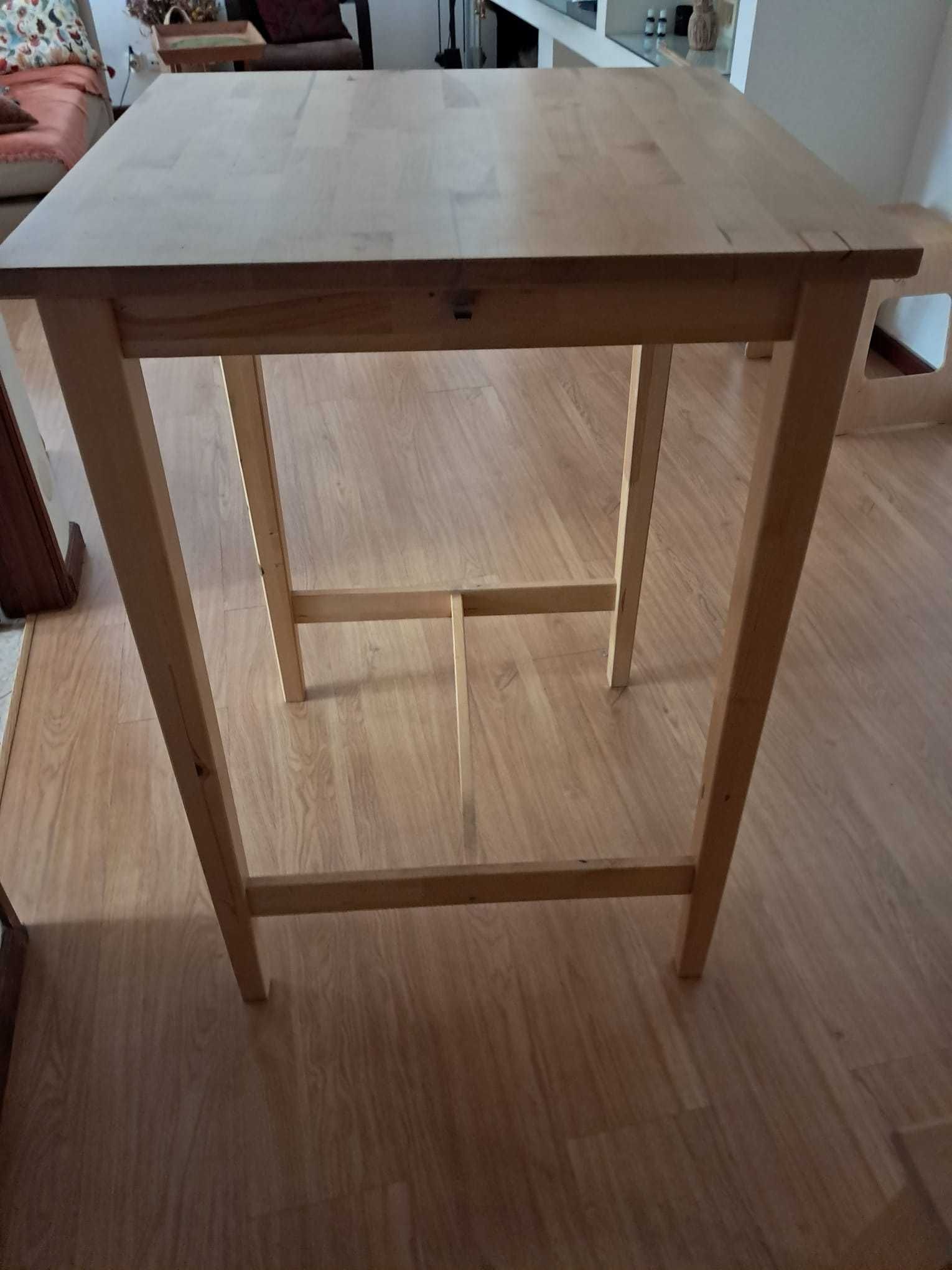 Conjunto IKEA -Mesa alta +2 bancos em Madeira Maciça