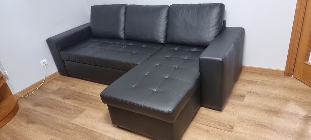 Sofá-cama em napa