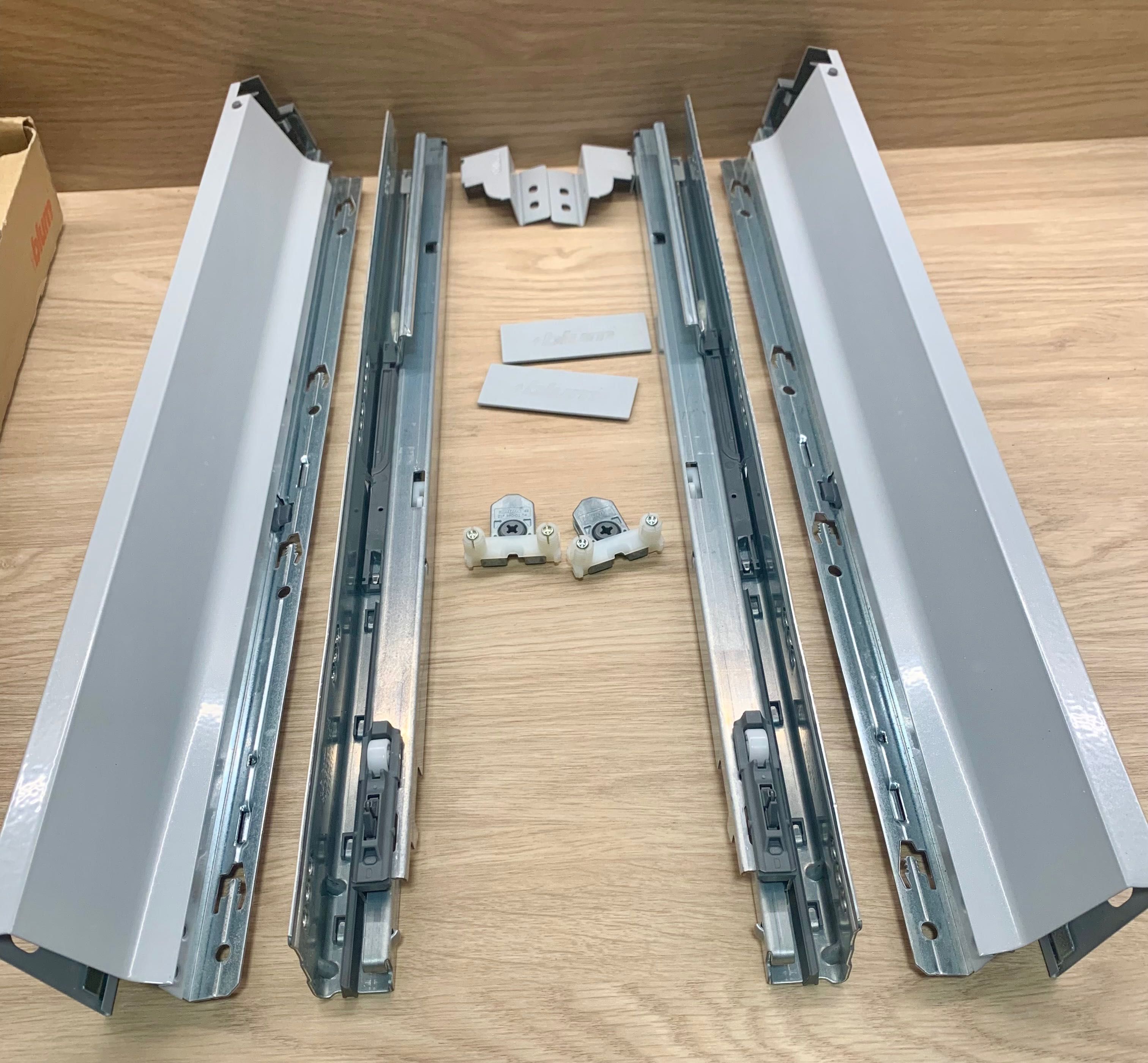 BLUM Szuflada pod piekarnik 500 mm/30 kg, wysokość N, kolor szary