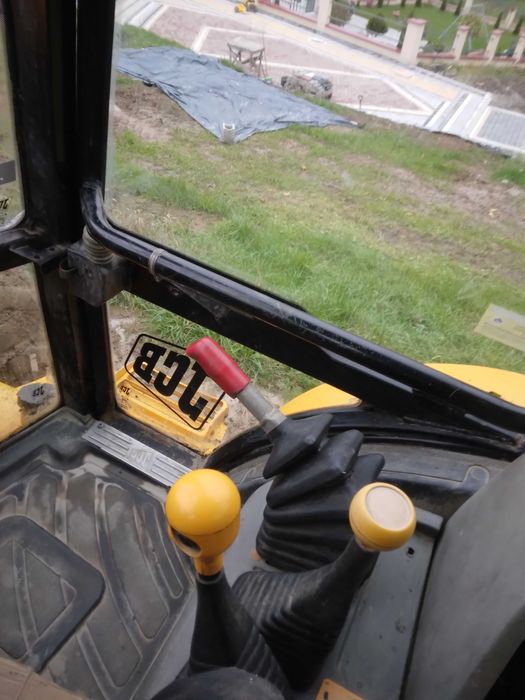 Koparko-ładowarka JCB 4CX