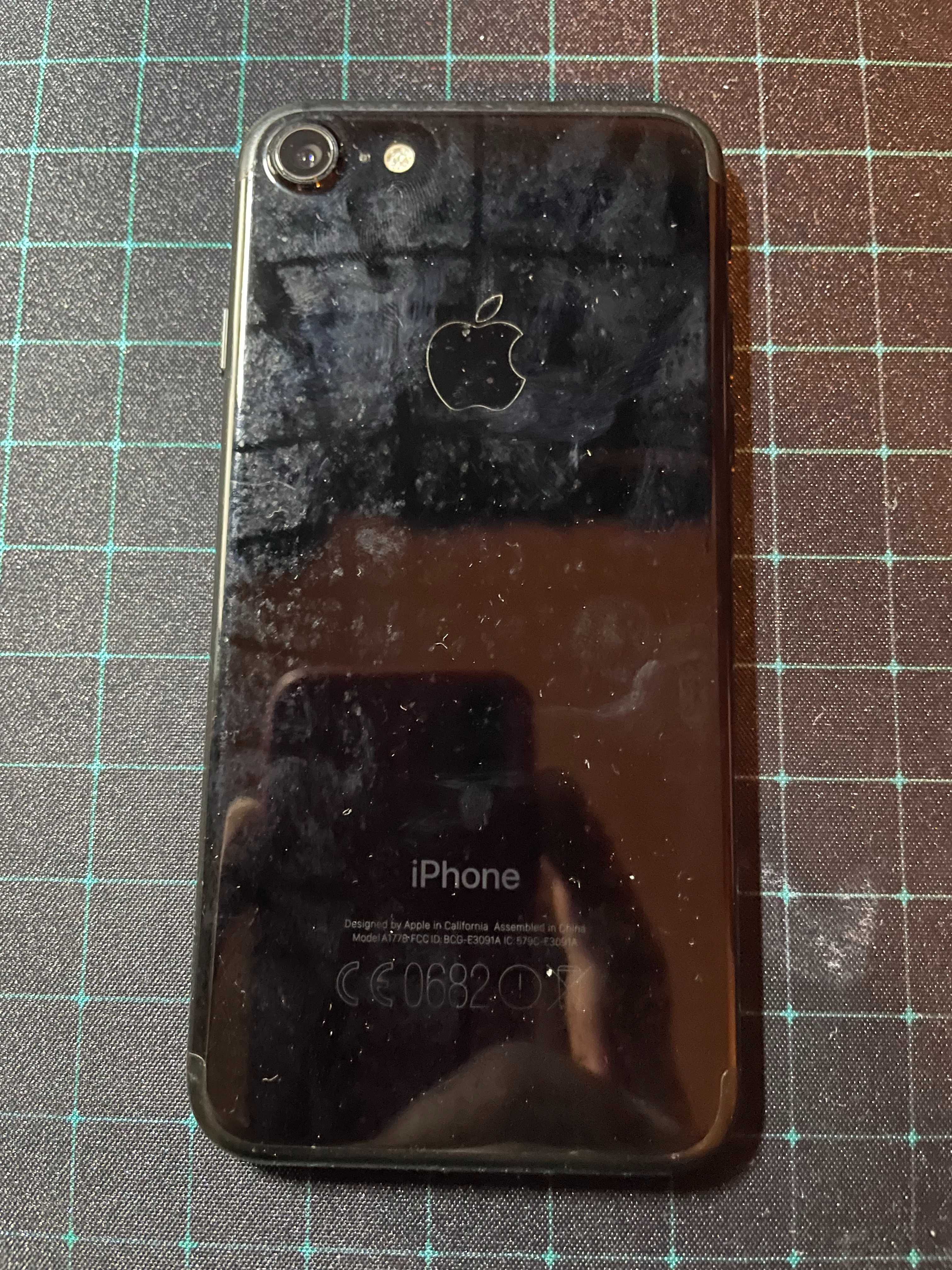 iPhone 7 128GB Jet Black (Onyks) uszkodzony