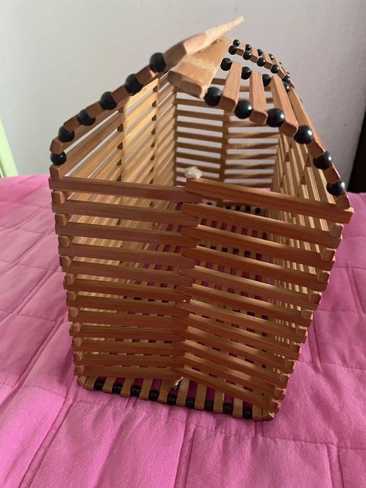 Cesta de mão de bambu vintage