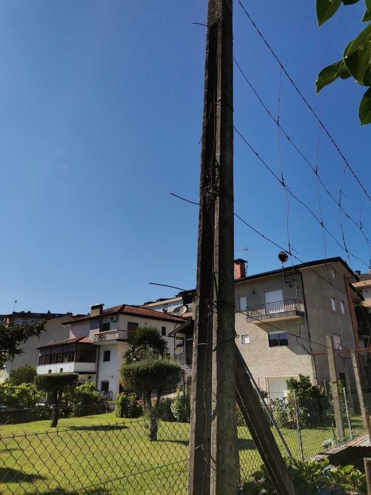 Esteios/postes em cimento para vinha ou vedação
