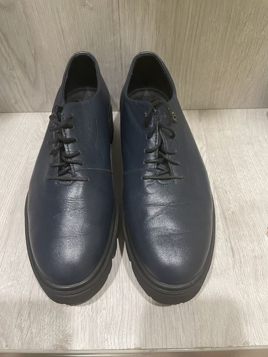 Туфлі на платформі Mida жіночі