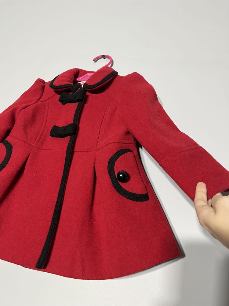 Czerwony płaszczyk dla dziewczynki 12-18 miesięcy idealny na święta