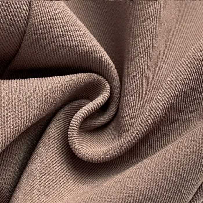 Шорти М молочний колір нові