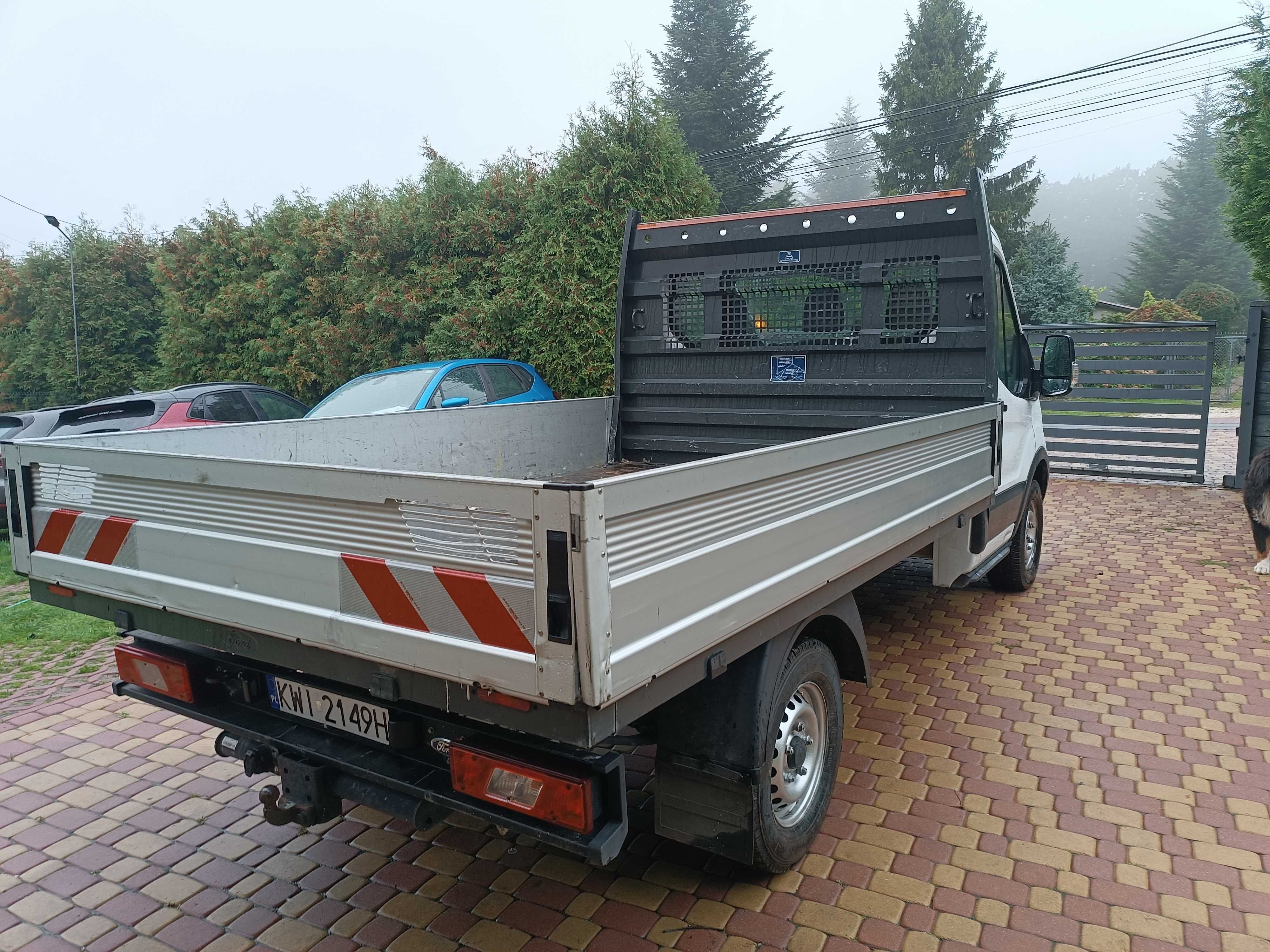 wynajem bus doka  skrzynia autolaweta  bus