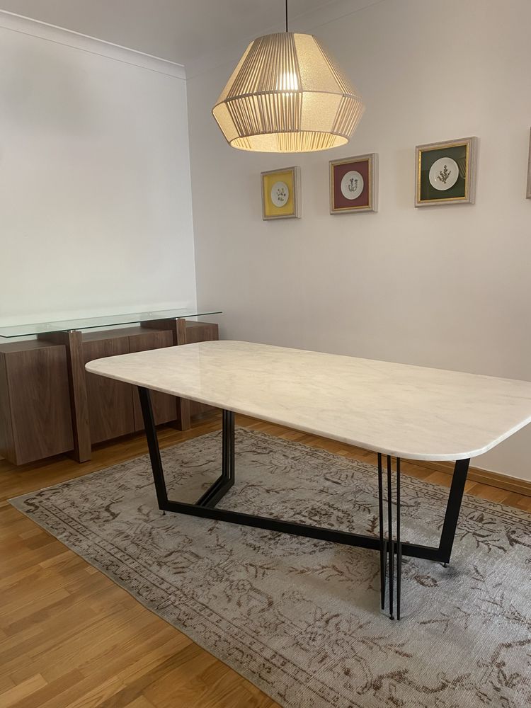 Mesa de Jantar Modelo Montana