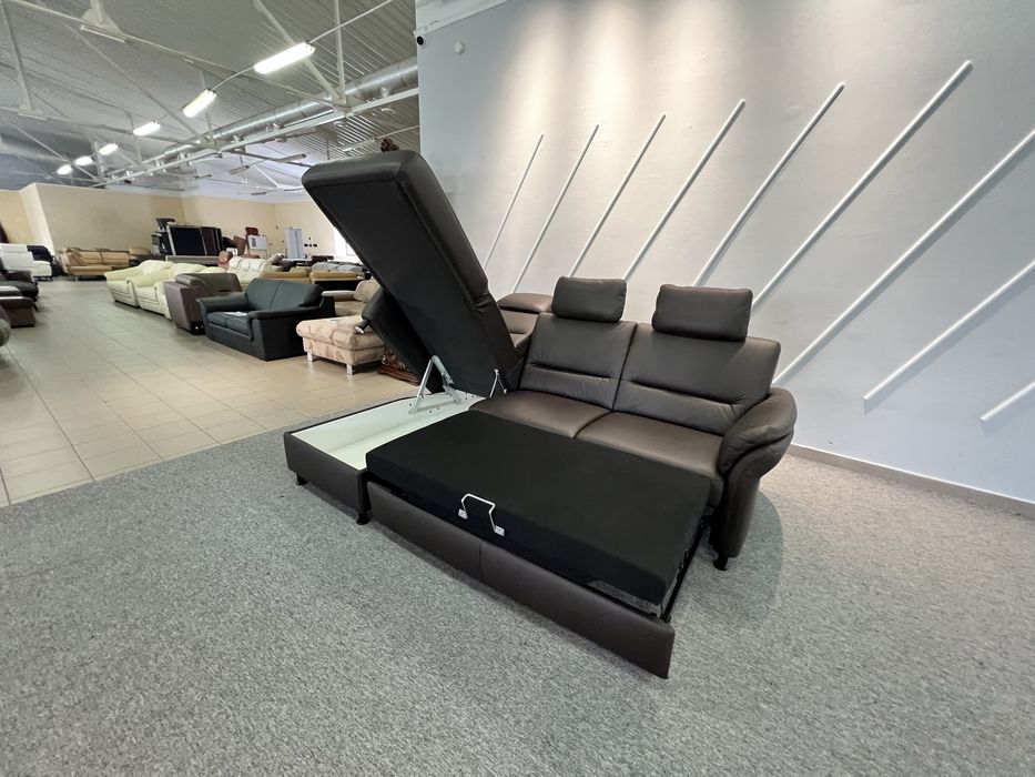 Диван виставковий стан новий шкіряний кутовий з нішею темно коричневий