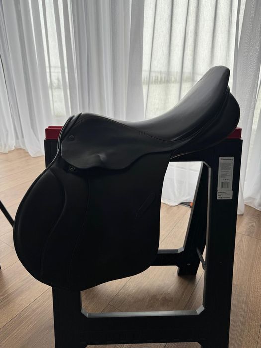 Siodło skokowe Stubben Siegfried siedzisko 18', rozstaw łęku 31
Bard