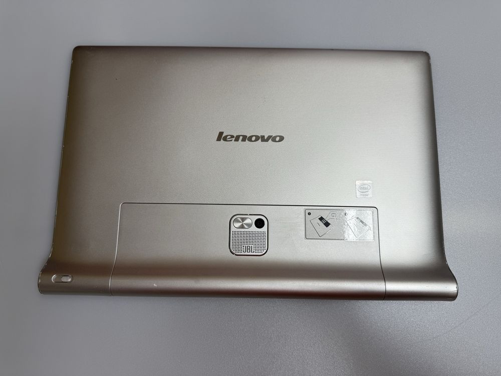 Tablet Lenovo Yoga 2 Pro z projektorem , 1380F