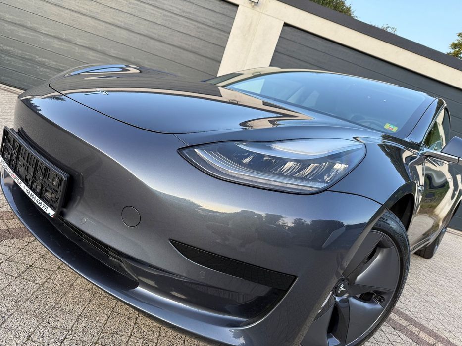 Tesla Model 3 *Wersja-Europejska*Bezwypadkowy