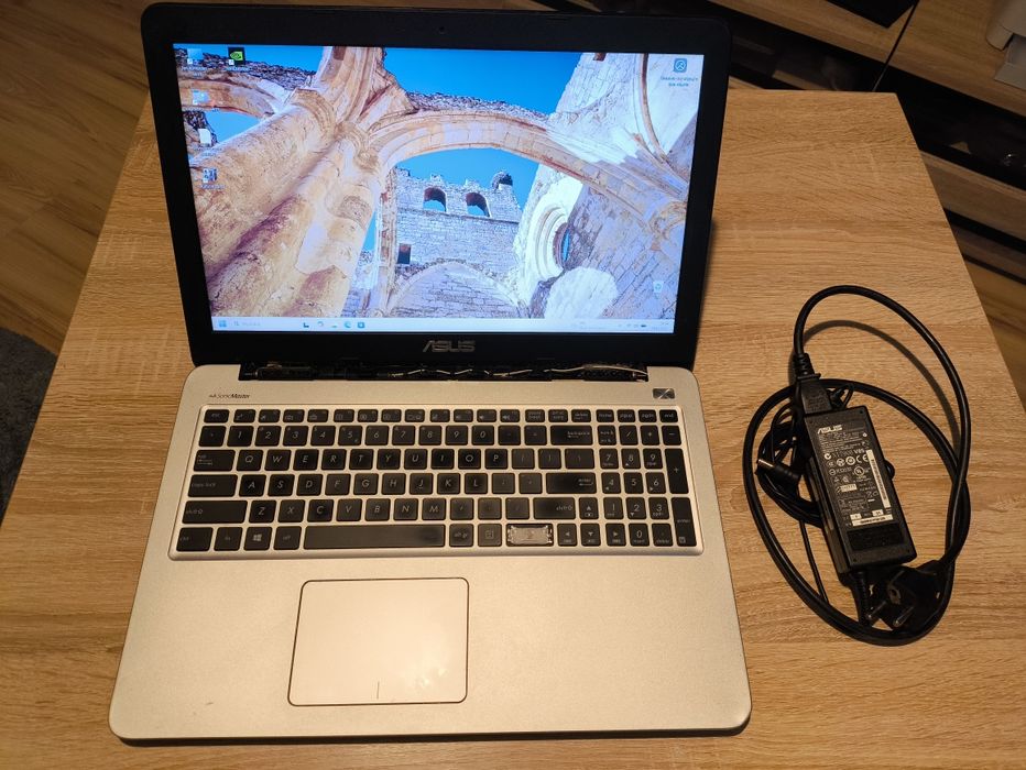 Laptop gamingowy ASUS A501lx proc. I5 GeForce GTX 950M 4 GB dysk SSD
