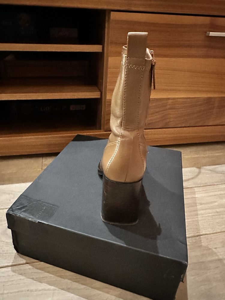 Чоботи Utergue
