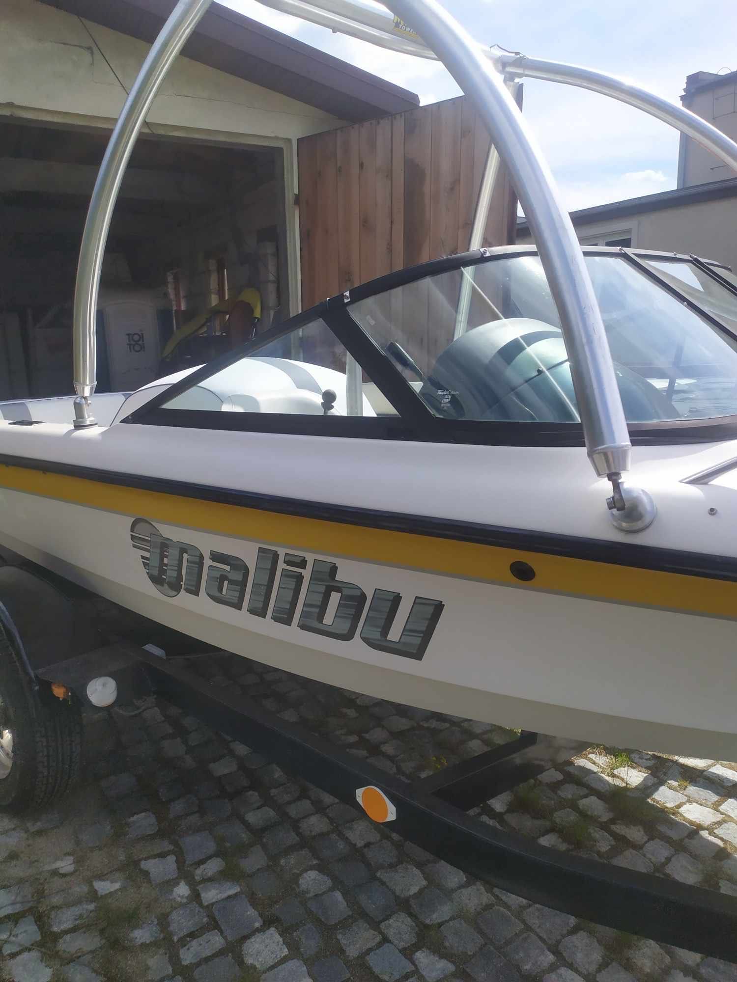 2000 Łòdź Motorowa Malibu