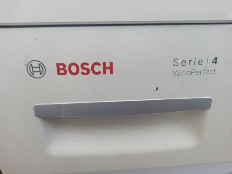Máquina de Lavar Roupa BOSCH Série 4