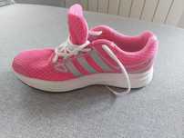 Vende-se Tenis Adidas de Runnig de cor Ros