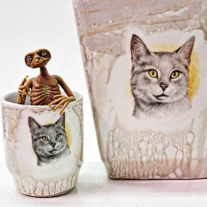 Conjunto garrafa e 4 cálices, com imagem de gatos

15 €

#A9934CR