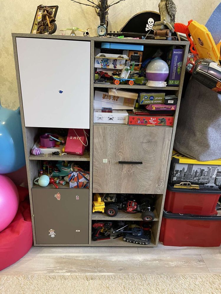 Продам шкаф в дитячу кімнату