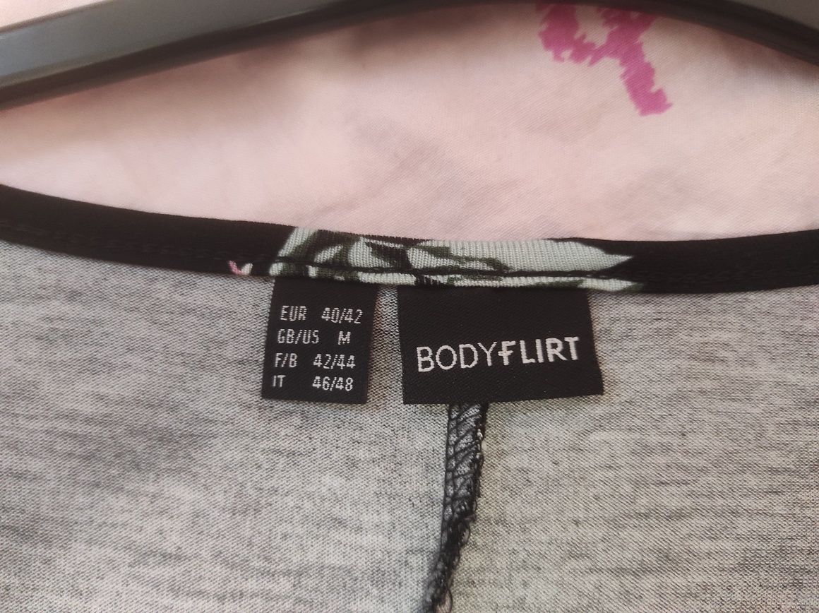 Sukienka Bonprix 40/42 krótki rękaw
