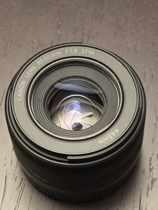 Lente Canon RF 50 f1.8 stm -  impecável com caixa