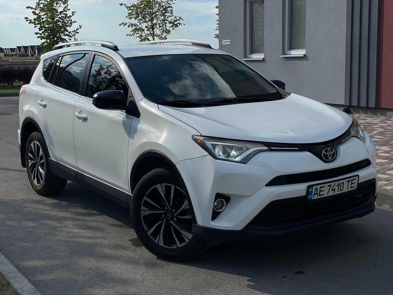 Toyota Rav-4 2018р 2.5  Автомат! Повний привід! Обмін! Розстрочка!