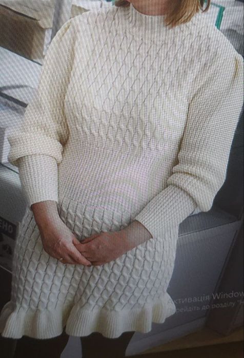 Продам вишукану,теплу сукню для леді