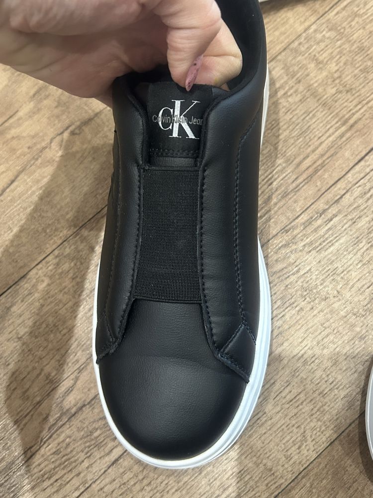 Nowe buty Calvin Klein