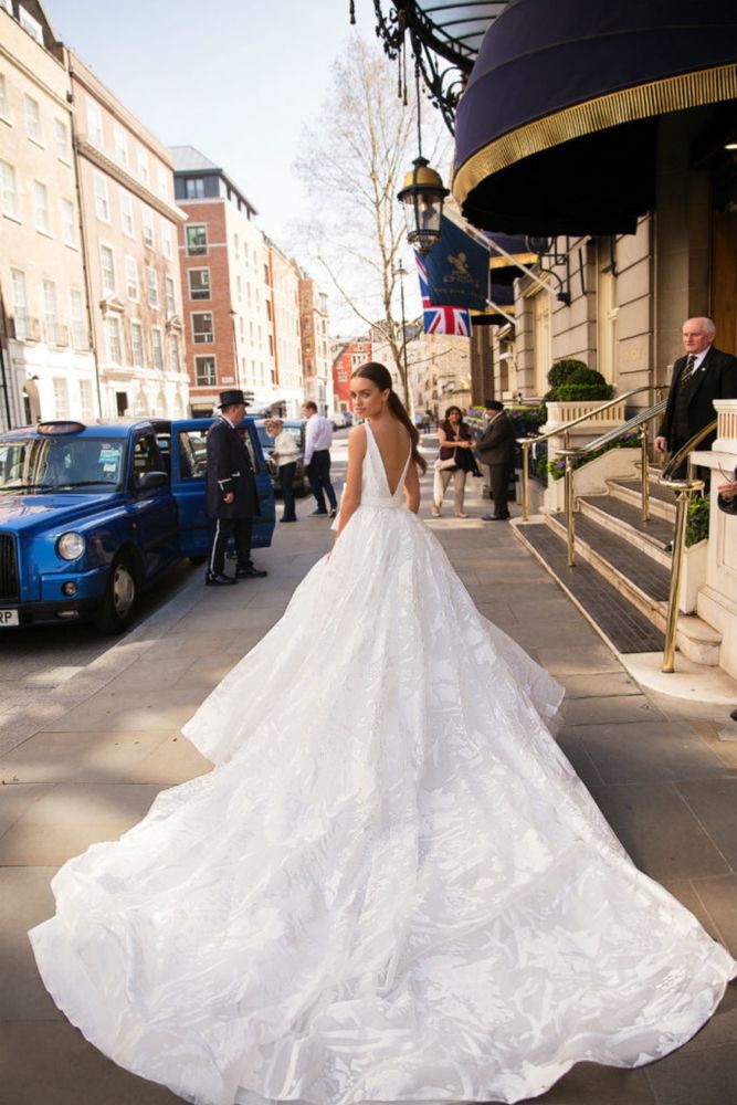 Ефектна весільна сукня Jolanta від Milla Nova