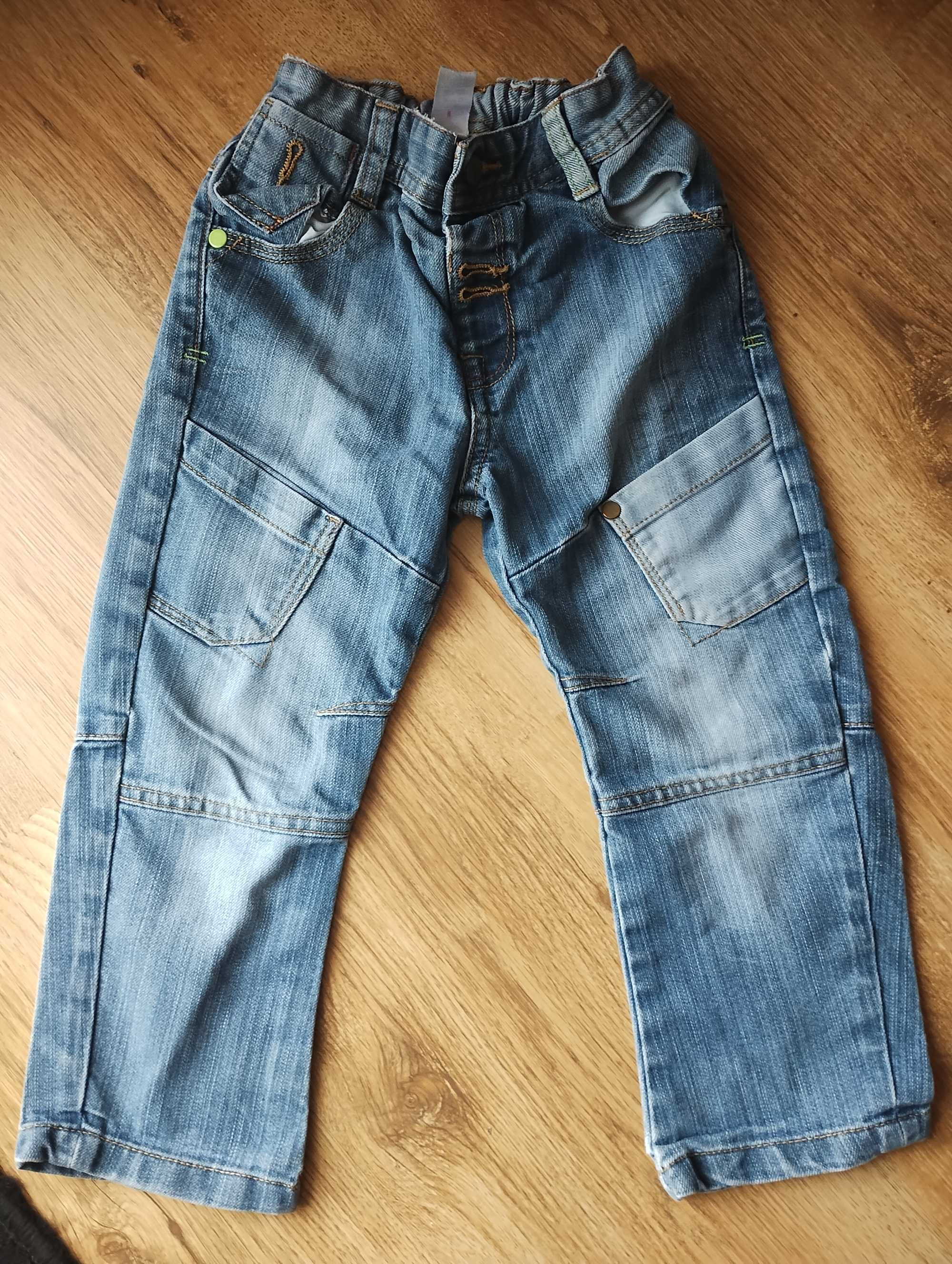 Spodnie jeans r 98/104 dla chlopca