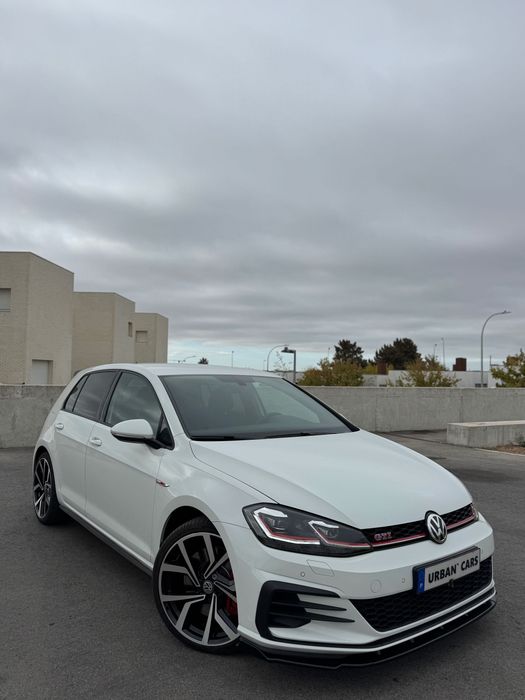 Volkswagen Golf 7.5 GTI Performance